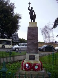 Kingsthorpe war memorial © D. S. Kenyon, 2010