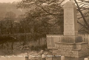 Historic photograph of memorial and chalk cross on the hill, courtesy of Shoreham Parish Council 