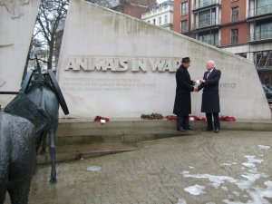Animals in War Memorial, donation handover © WMT, 2009