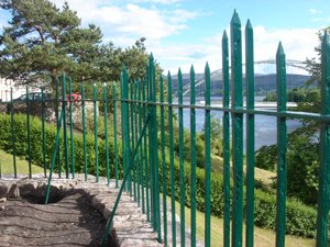 The railings after grant works © Creich and Kincardine RBL, 2014