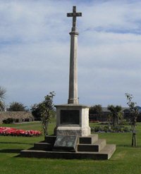 Withernsea war memorial before grant works © Withernsea Town Council, 2011