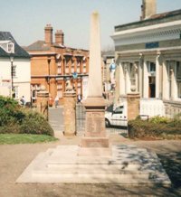 Halesworth war memorial © Halesworth Town Council 2003