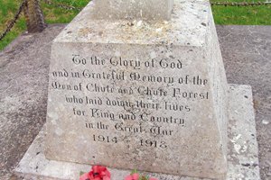 Chute war memorial © Chute Parish Council, 2013