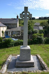 Niton war memorial cross © Geoffrey Allan, 2004