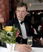 Gavin Stamp aboard the Orient Express &copy; WAG tv 2007