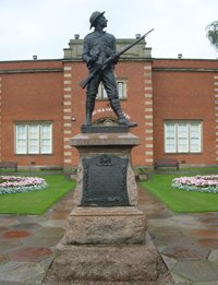 Buller Memorial, Nuneaton war memorial © WMT, 2010