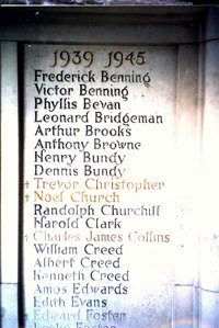 Goodrich and Welsh Bicknor war memorial © Goodrich and Welsh Bicknor Group Parish Council, 2000