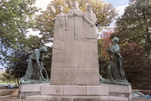 Burnley war memorial © Burnley BC, 2009