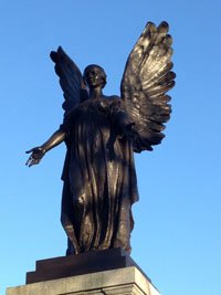 Cupar war memorial angel © Burgh of Cupar CC, 2015