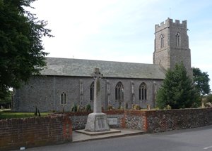 Hemsby war memorial © S Williams 2009