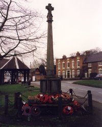 Abbots Bromley war memorial © WMT, 2001