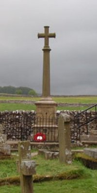 Linton-in-Craven war memorial cross © Dr M. Charlton, 2010