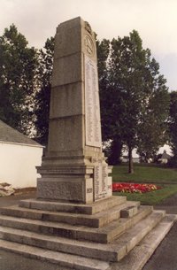 Liskeard war memorial © WMT 2002