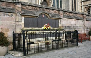 Stamford war memorial © A. L. Stubbs, 2010