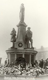 Bootle rededication © IWM@s Farthing Collection 