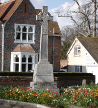 Benson war memorial after work © WMT, 2008