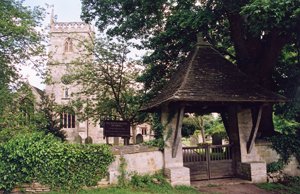 Crudwell war memorial © WMT, 2006