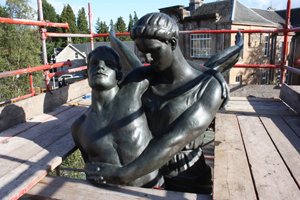Bearsden war memorial during works &Acirc;&copy; East Dunbartonshire Council, 2014 