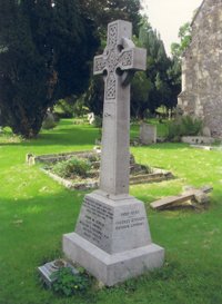 Little Gransden war memorial &copy; Little Gransden Parish Council 2004