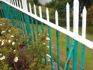 The railings before grant works &copy; Creich and Kincardine RBL, 2014
