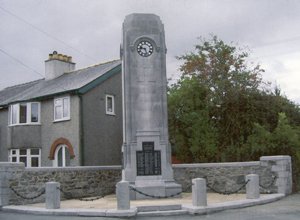 Llanfairpwllgwyngyll war memorial &copy; Llanfairpwllgwyngyll CC, 2008