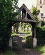 Eltisley war memorial © R Leach 2009