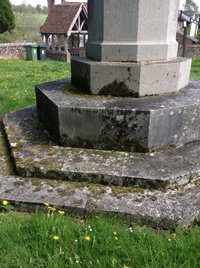 Great Gaddesden war memorial &copy; Great Gaddesden PC, 2013