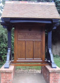 Knowl Hill (Star Works) war memorial &copy; Hurley Parish Council, 2009
