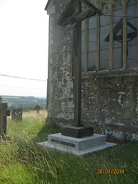 St James war memorial after grant works © Philippa Forrest 2014