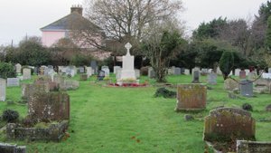 Wootton war memorial © Geoffrey Allen, 2012