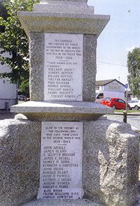 Cheslyn Hay war memorial after grant works © Melanie Brown 2014