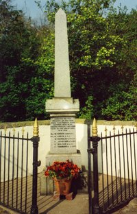 Laneham war memorial &copy; WMT, 2002