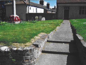 Path prior to works © Aylsham Community Partnership, 2009