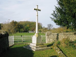 Dinton with Ford war memorial &copy; D Armstrong 2009