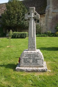 Longcot war memorial &copy; A Powell 2009