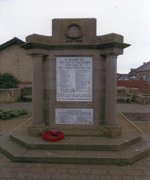 Radcliffe war memorial © Amble TC, 2014