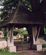Crudwell war memorial © WMT, 2006