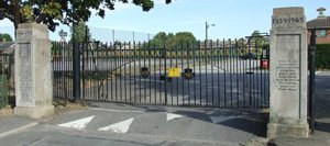 Memorial gates and pillars prior to conservation and repair © Saxilby & District History Group, 2010