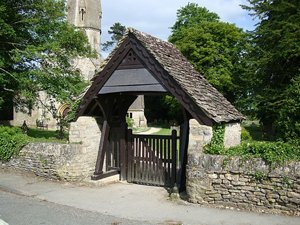 Leafield war memorial lychgate &copy; Michael P. Coyle, 2010