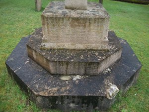 Prior to works showing the heavy algae and lichen and damaged stone © Bishop's Stortford Town Council, 2011