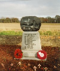 Dun war memorial &copy; Agnes Mitchell 2000