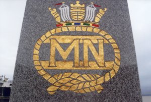 Harwich Merchant Navywar memorial © A Bradbury, 2009