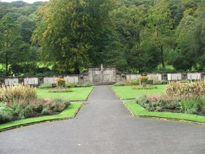 Todmorden memorial garden and statues before work © Paul Clarke, 2011