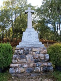 Garve cross © Garve and District Community Council, 2009