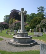 Filleigh war memorial cross © A. Graveley, 2010