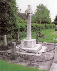 Wellow war memorial before work © Wellow Parish Council, 2007