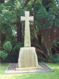 Ecchinswell cross before © ES&BG PC, 2008