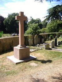 Swavesey war memorial cross © Swavesey PC, 2008