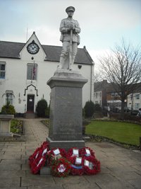 Ferryhill war memorial © Ferryhill TC, 2013