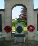 Devizes war memorial © Devizes Town Council, 2010 Devizes war memorial © Devizes Town Council, 2010